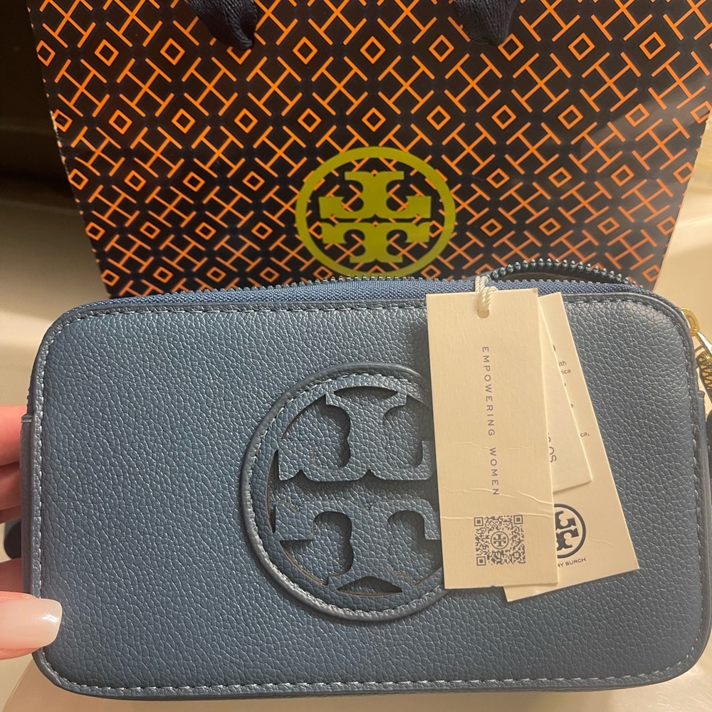 NWT Tory Burch Blue Pebbled Leather Crossbody Bag - Picture 7 of 8